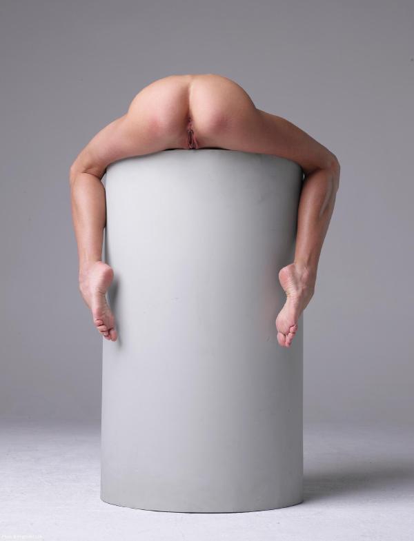 Yanna Zylinder #64